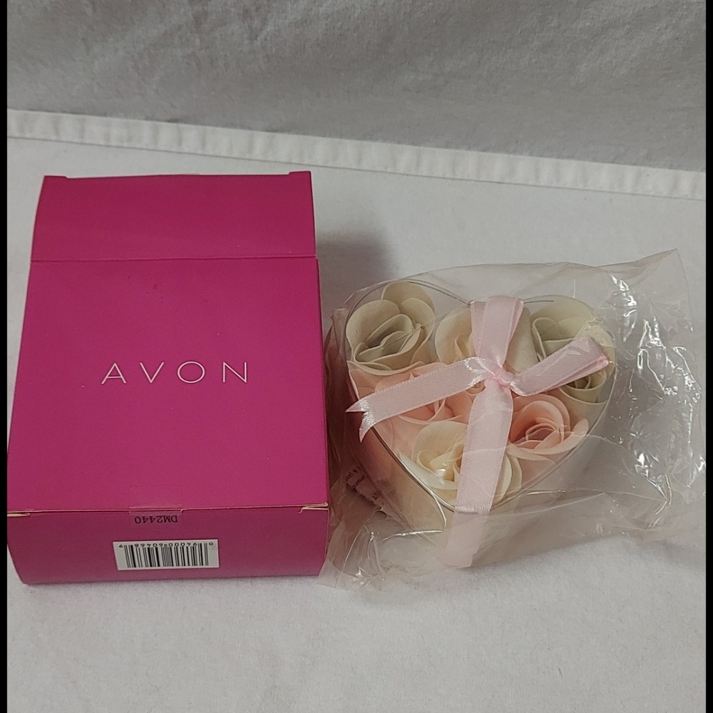 Avon Bath Roses NIP